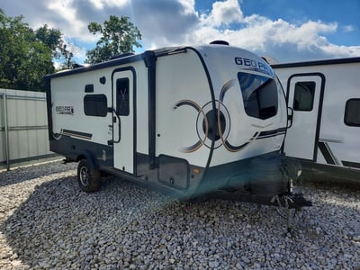 5ZT2RSJC2R3****** 2024 Forest River ROCKWOOD LIGHT WEIGHT TRAILERS
