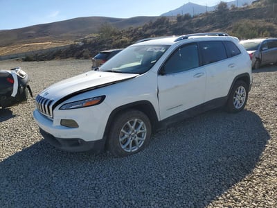 1C4PJLCB9JD****** 2018 Jeep Cherokee