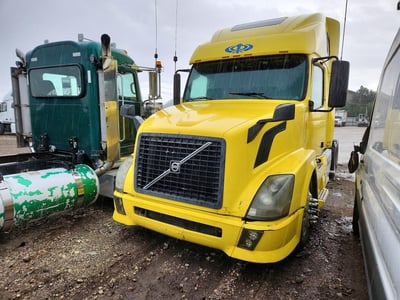 4V4NC9GH16N****** 2006 Volvo Trucks VNL