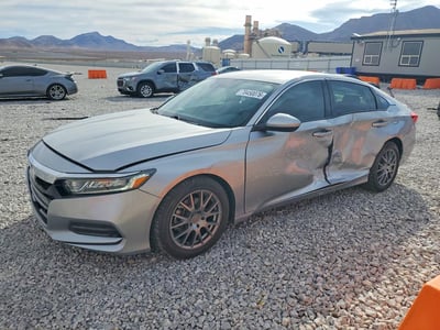 1HGCV1F17JA****** 2018 Honda Accord