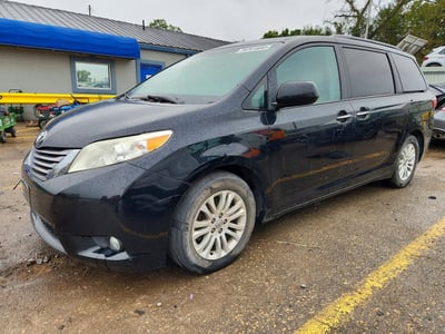 5TDYK3DC5GS****** 2016 Toyota Sienna