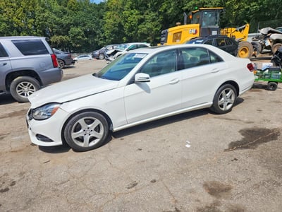 WDDHF8JB5GB****** 2016 Mercedes-Benz E-Class