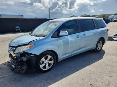 5TDKK3DC7GS****** 2016 Toyota Sienna