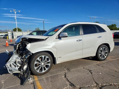 5XYKWDA7XEG****** 2014 Kia Sorento
