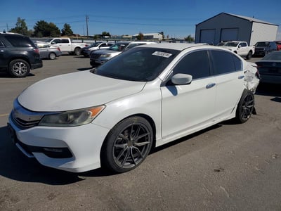1HGCR2F52GA****** 2016 Honda Accord