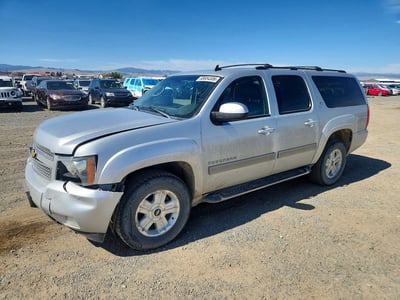 1GNSKJE76DR****** 2013 Chevrolet Suburban