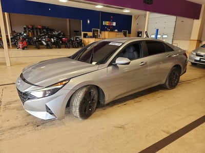 5NPLM4AG2NH****** 2022 Hyundai Elantra