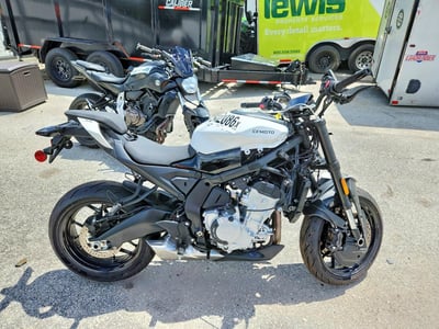 LCEPEVLR2T6****** 2026 CF Moto 675NK