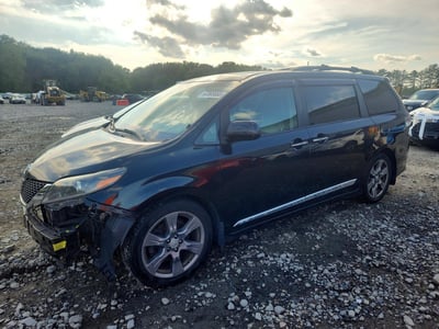 5TDXZ3DC1HS****** 2017 Toyota Sienna