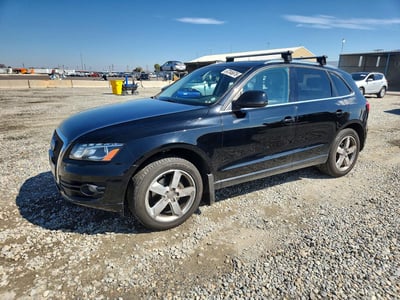 WA1LKAFP5AA****** 2010 Audi Q5