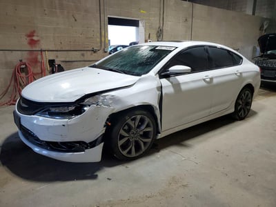 1C3CCCDG7FN****** 2015 Chrysler 200