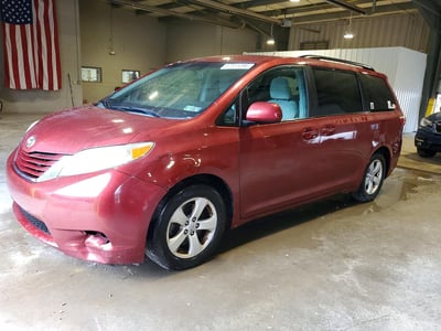 5TDKK3DCXFS****** 2015 Toyota Sienna