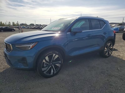 YV4L12UFXS2****** 2025 Volvo XC40