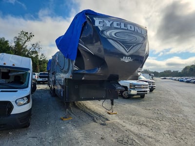 5SFCG4337EE****** 2014 Heartland RV Cyclone