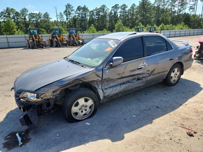 1HGCG16512A****** 2002 Honda Accord