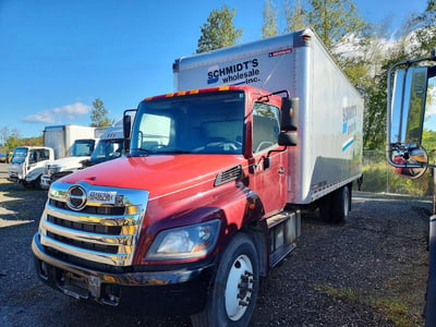 2017 Hino 338