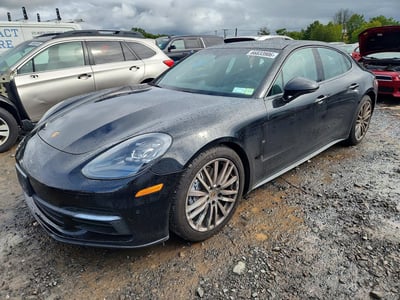 WP0AA2A76JL****** 2018 Porsche Panamera