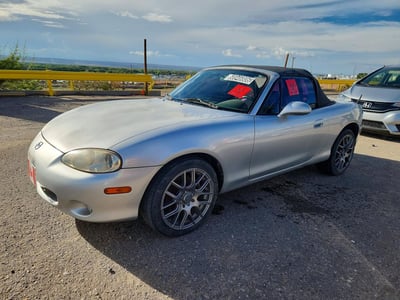 JM1NB353510****** 2001 Mazda MX-5