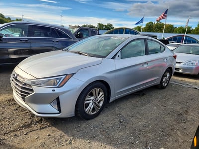 5NPD84LF2KH****** 2019 Hyundai Elantra