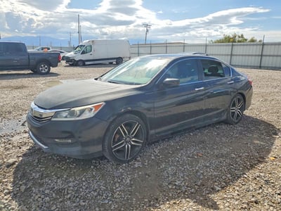 1HGCR2F55GA****** 2016 Honda Accord