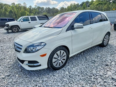 WDDVP9AB1HJ****** 2017 Mercedes-Benz B-Class