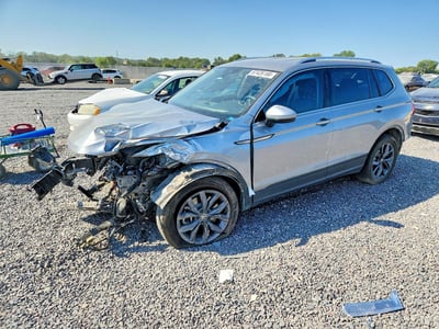 3VV3B7AX3NM****** 2022 Volkswagen Tiguan