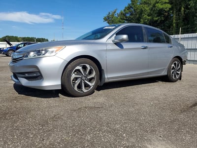 1HGCR2F01HA****** 2017 Honda Accord