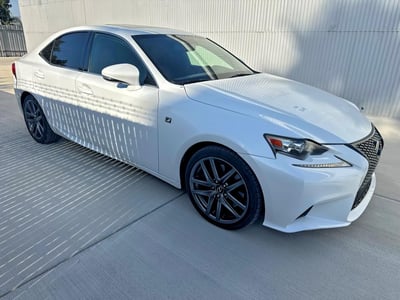 JTHBA1D25G5****** 2016 Lexus IS
