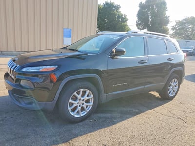 1C4PJLCB5JD****** 2018 Jeep Cherokee