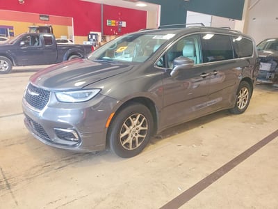 2C4RC1BG2MR****** 2021 Chrysler Pacifica