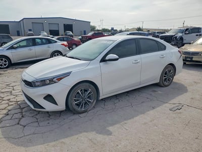 3KPF24AD8PE****** 2023 Kia Forte