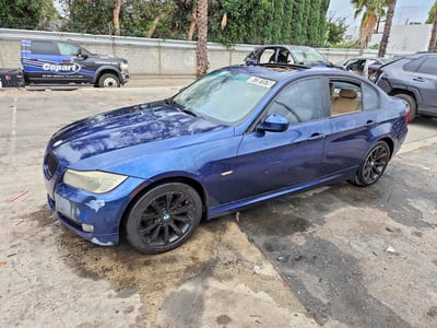 WBAPH5G52BN****** 2011 BMW 3 Series