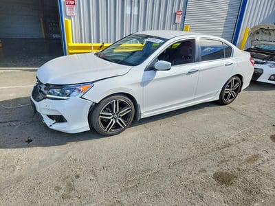 1HGCR2F51GA****** 2016 Honda Accord