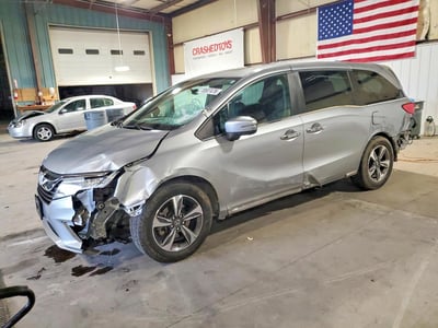 5FNRL6H86JB****** 2018 Honda Odyssey