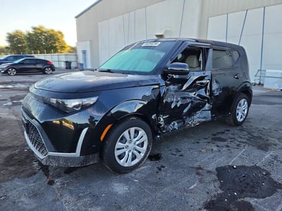 KNDJ23AU7P7****** 2023 Kia Soul