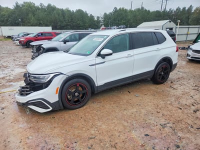 3VV2B7AXXNM****** 2022 Volkswagen Tiguan