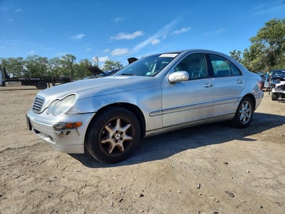 WDBRF64J84F****** 2004 Mercedes-Benz C-Class