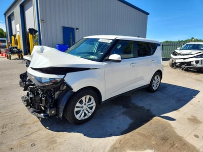 KNDJ23AU0P7****** 2023 Kia Soul