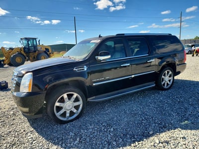 1GYS3HEFXBR****** 2011 Cadillac Escalade