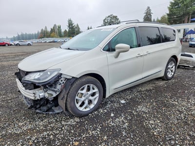 2C4RC1BG3HR****** 2017 Chrysler Pacifica