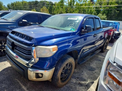 5TFRM5F16FX****** 2015 Toyota Tundra