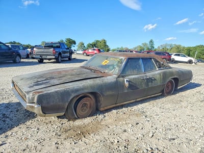 7Y84Z15**** 1967 Ford Thunderbird