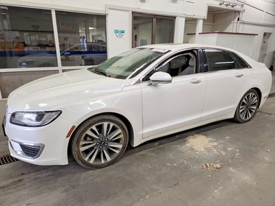 3LN6L5E95JR****** 2018 Lincoln MKZ