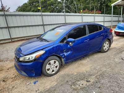 3KPFK4A77HE****** 2017 Kia Forte