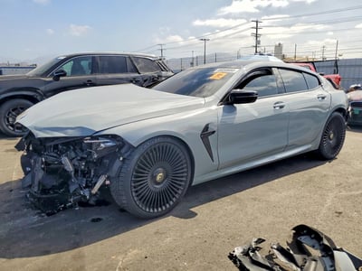 WBSGV0C02SC****** 2025 BMW M8