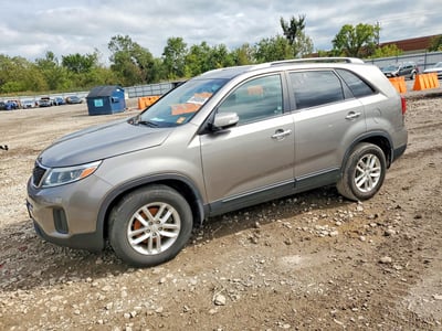 5XYKT4A73FG****** 2015 Kia Sorento