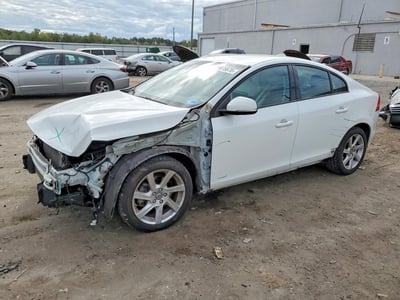 YV126MFJ7F1****** 2015 Volvo S60
