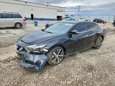 1N4AA6APXJC****** 2018 Nissan Maxima