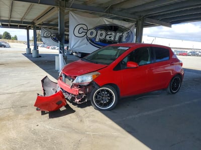 JTDKTUD39CD****** 2012 Toyota Yaris