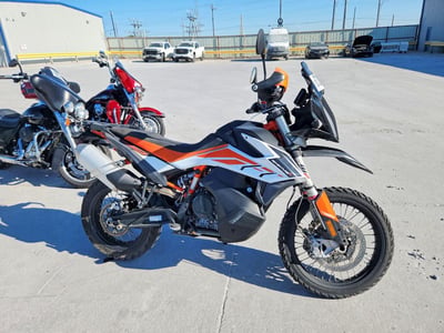VBKTR3404KM****** 2019 KTM 790 Adventure R
